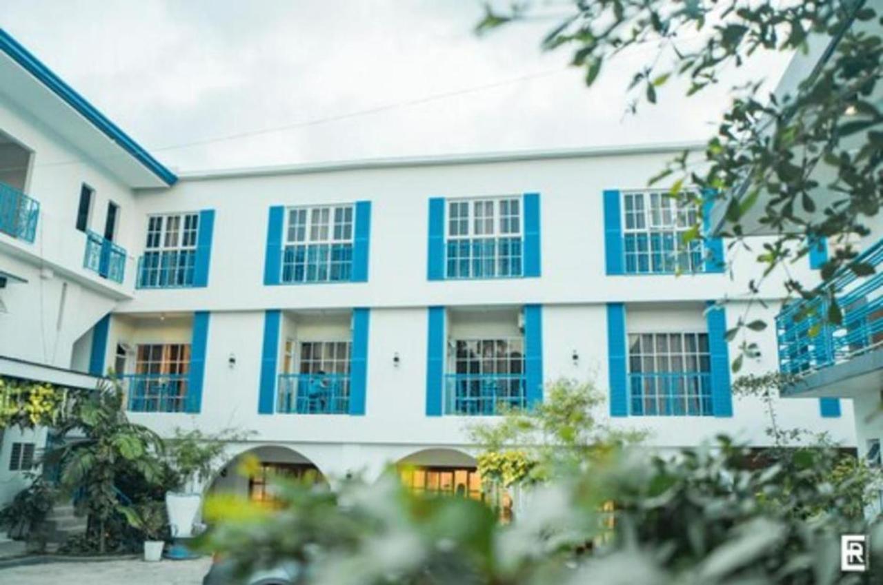 Bernese Resort Hotel Powered By Cocotel Ligao Exterior foto