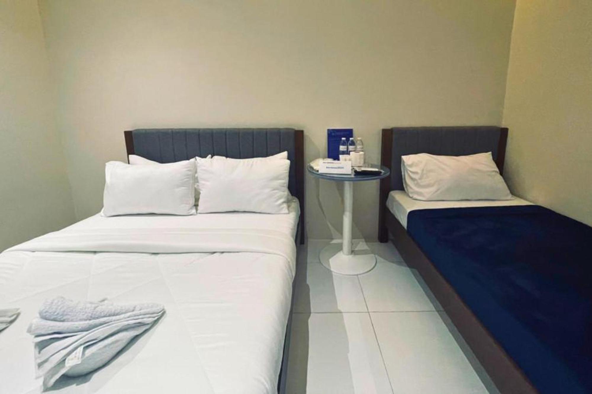 Bernese Resort Hotel Powered By Cocotel Ligao Habitación foto