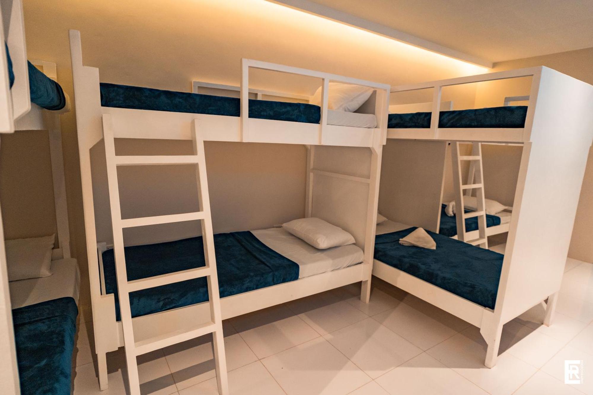 Bernese Resort Hotel Powered By Cocotel Ligao Habitación foto