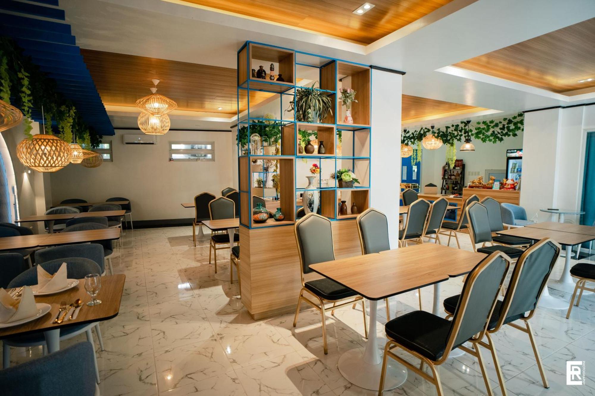 Bernese Resort Hotel Powered By Cocotel Ligao Exterior foto