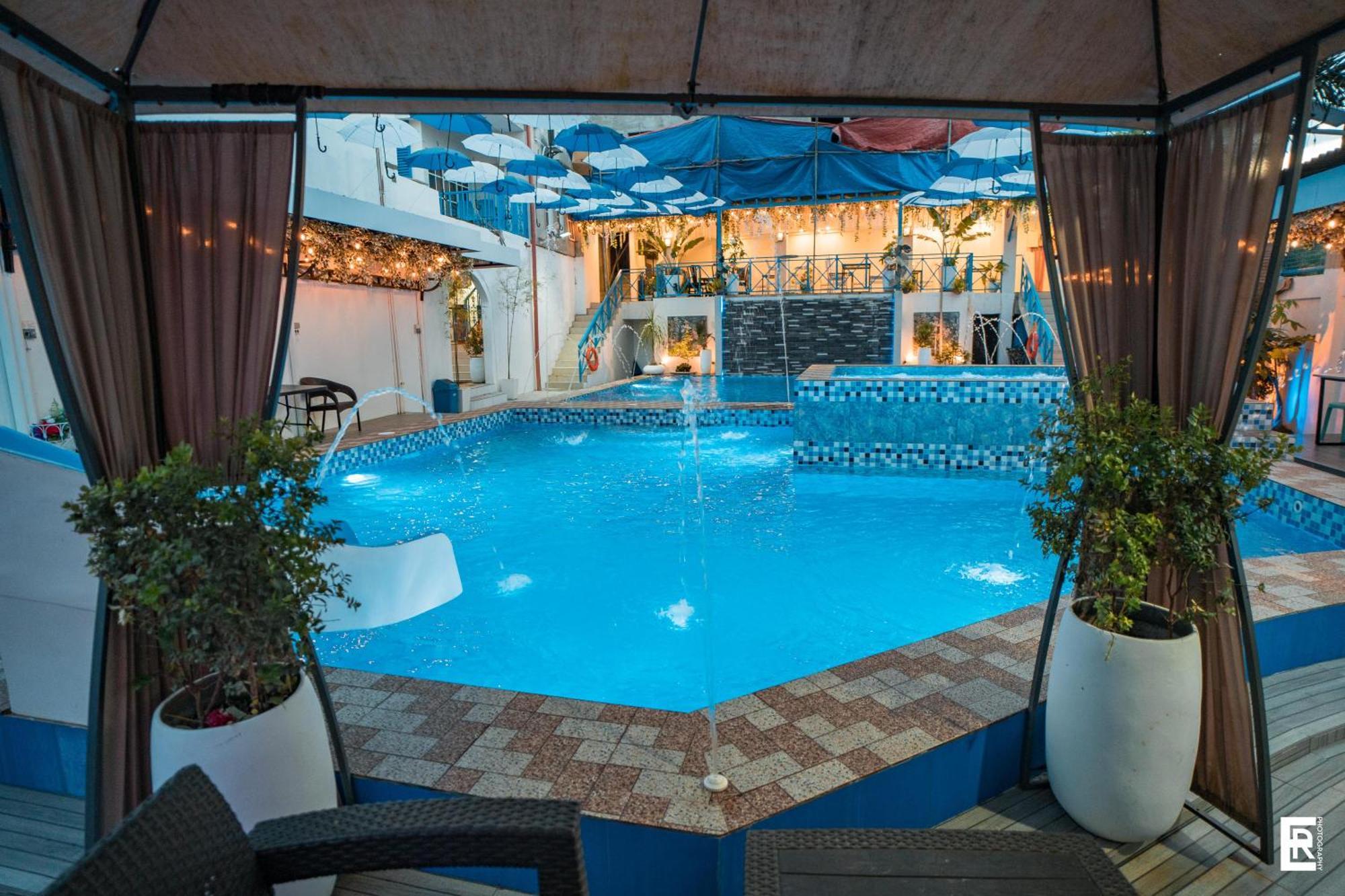 Bernese Resort Hotel Powered By Cocotel Ligao Exterior foto